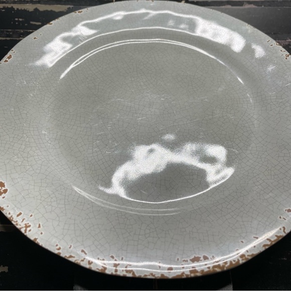 TOMMY BAHAMA Rustic Crackle 9” Melamine Dinner Plates Set of 2 - Picture 3 of 6